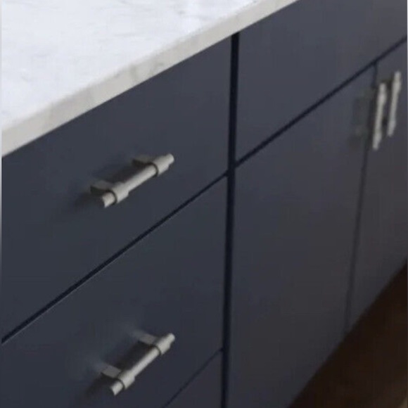 Brainerd Adjustable Cabinet Pulls - Set of 4 Multiple packs available - Picture 3 of 9